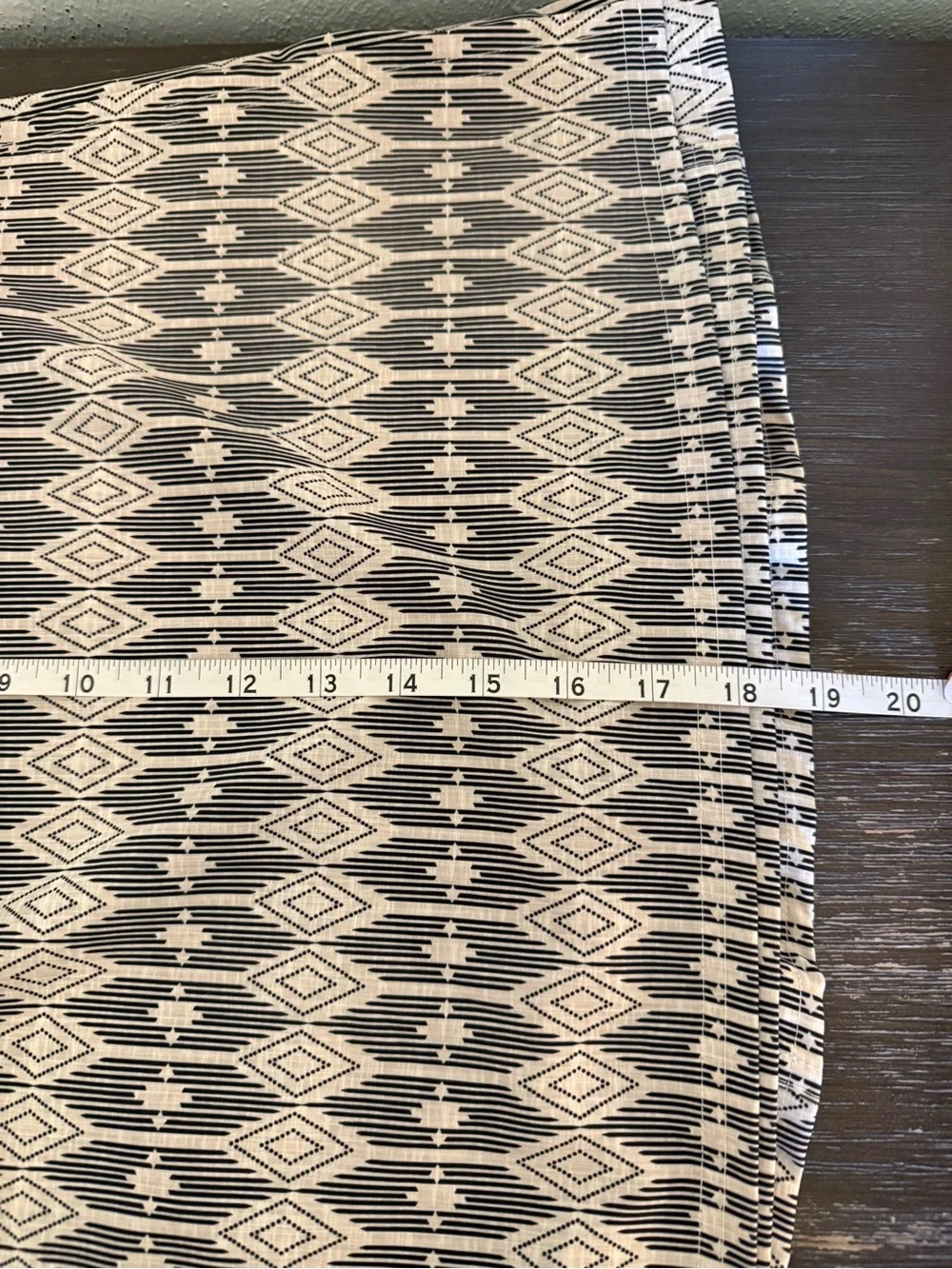 Rip Skirt Hawaii Black Cream Geometric Wrap Skirt Swim Mini Size S